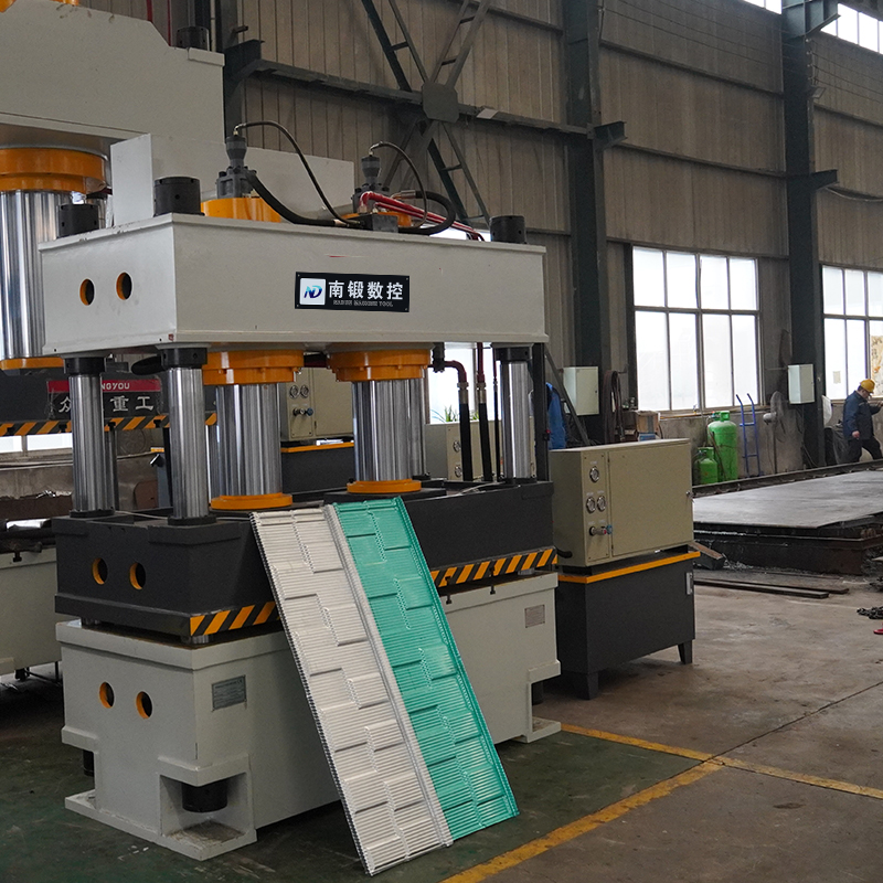 方格瓦七波瓦金屬成型油壓機315噸四柱液壓機