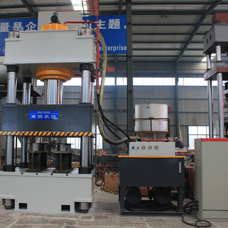 630噸三梁四柱油壓機試機視頻