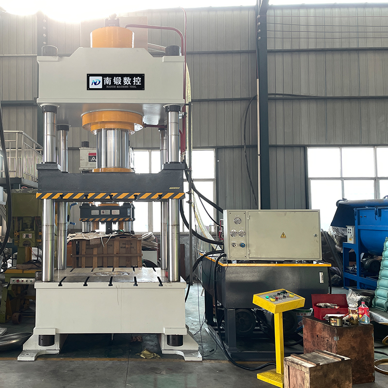 500噸四柱油壓機試機視頻