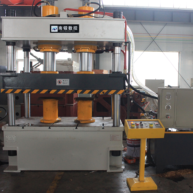 315噸雙缸四柱油壓機(jī)試機(jī)視頻