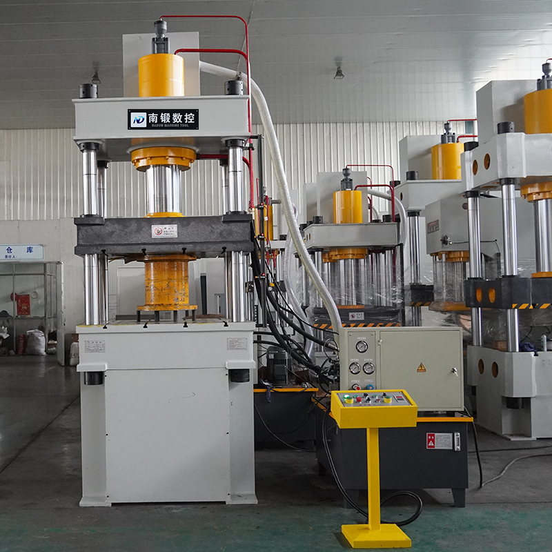 滕州廠家200噸液壓機 上門安裝三梁四柱油壓機 快速三梁四柱液壓機