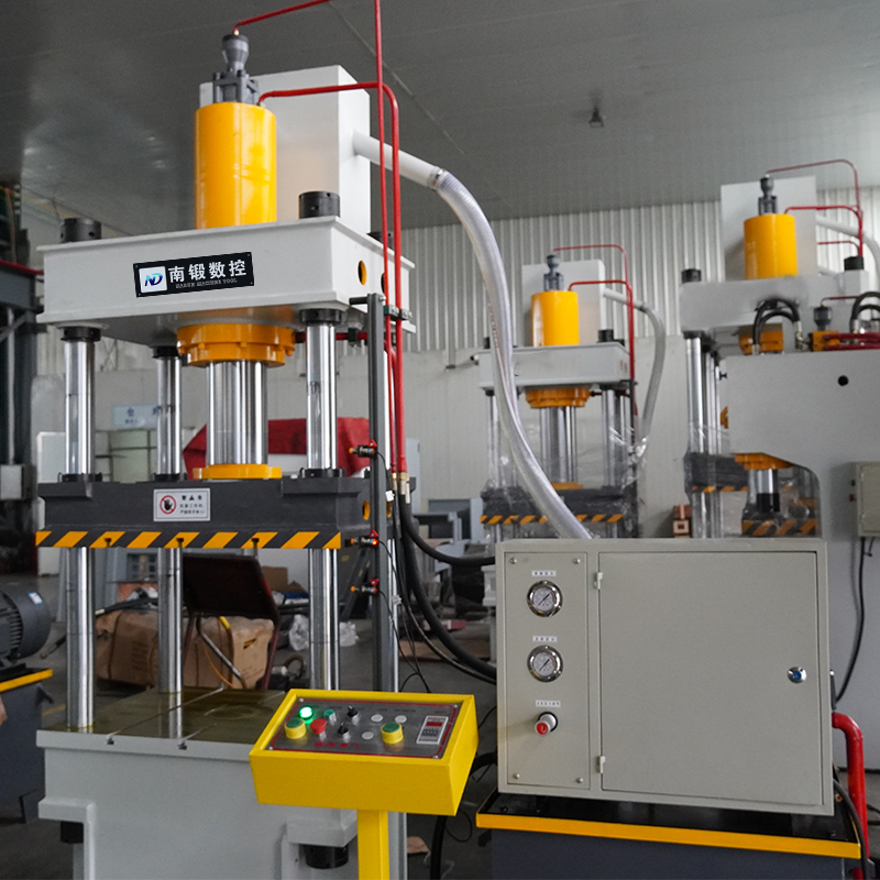 100噸四柱油壓機(jī)滕州實(shí)體廠家拉伸成型壓力機(jī)