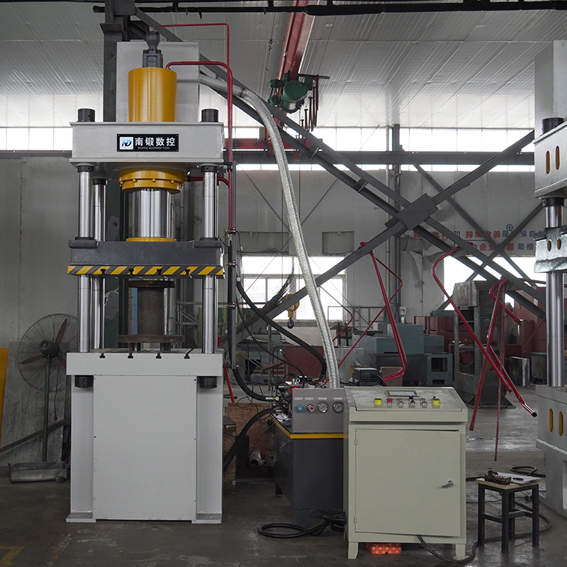 廠家直銷可定制100噸拉伸液壓機油壓機帶液壓墊