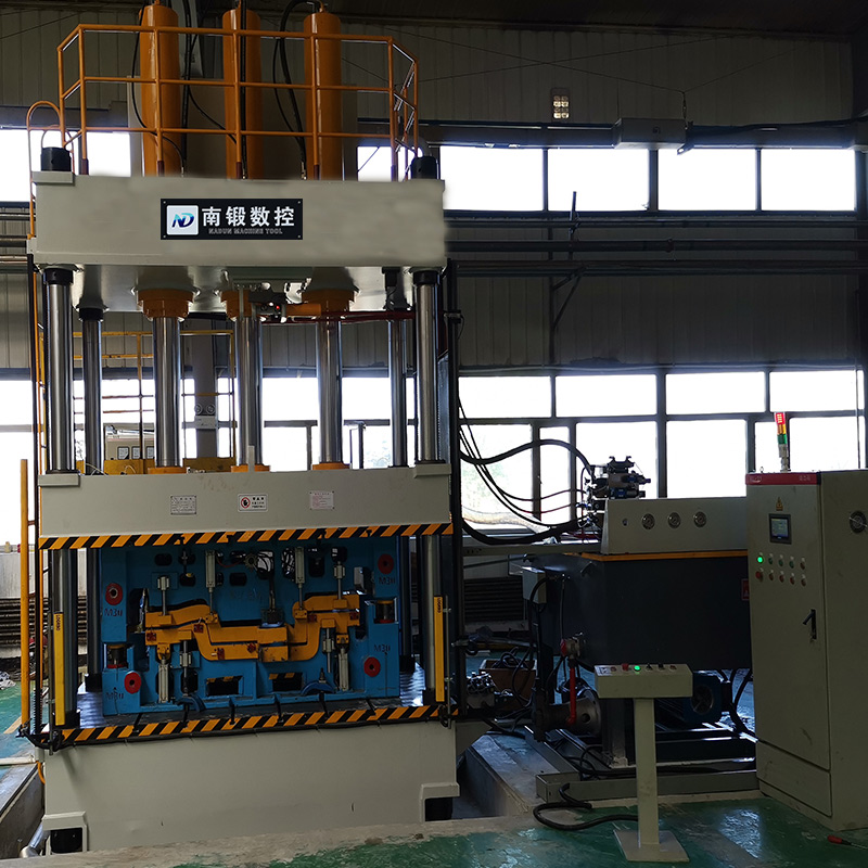 315噸三梁四柱油壓機(jī)廠家直銷汽車內(nèi)飾液壓機(jī)