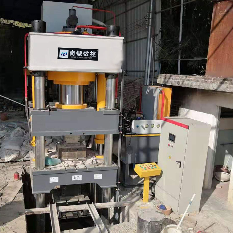 石墨匣缽粉末成型油壓機試機視頻