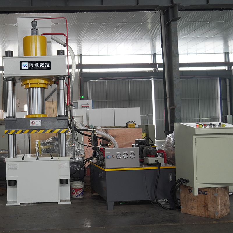 伺服油壓機(jī)中伺服電機(jī)調(diào)試的步驟有哪些