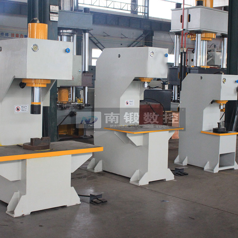 滕州 100噸鋼管校直液壓機(jī) 100t單柱高精密伺服矯直油壓機(jī)