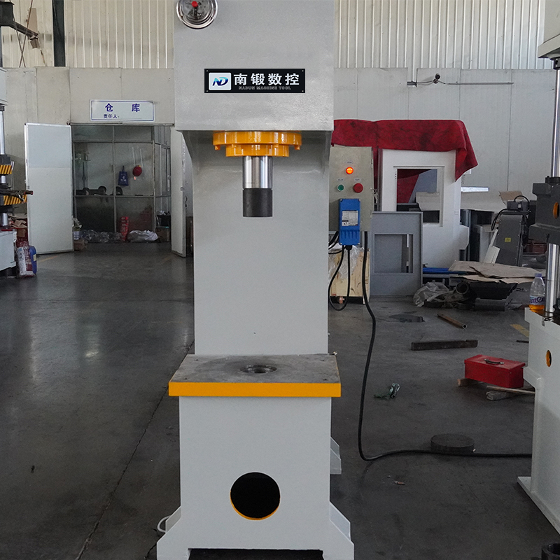 滕州 100噸鋼管校直液壓機(jī) 100t單柱高精密伺服矯直油壓機(jī)