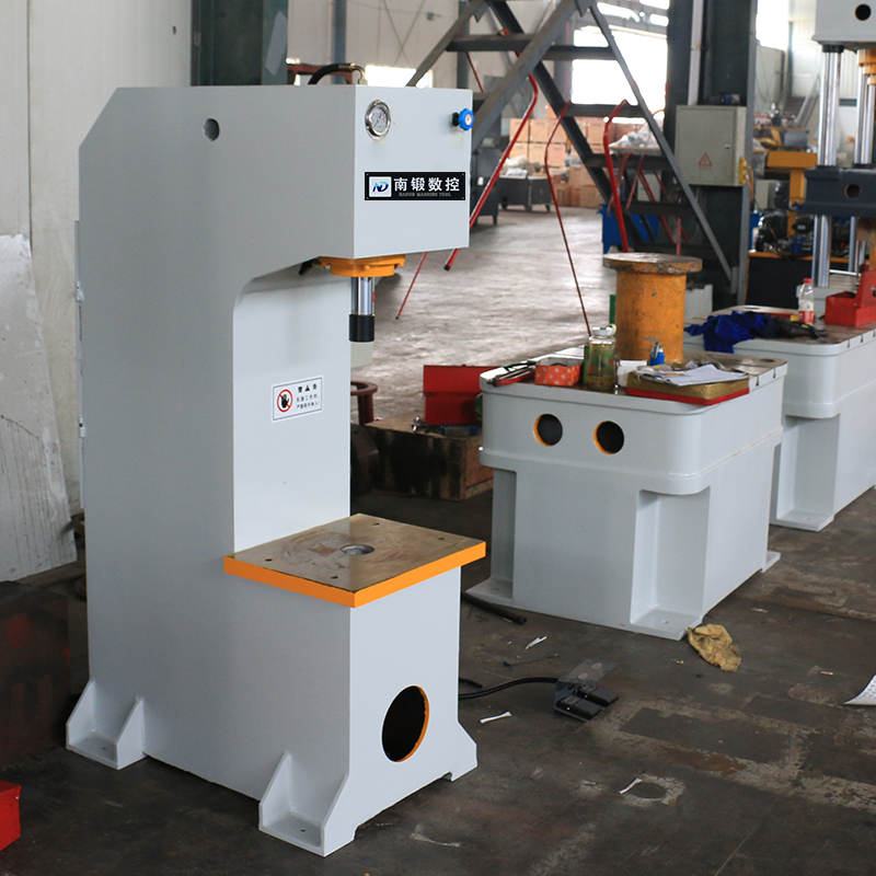 200噸單臂油壓機滕州南鍛試機視頻