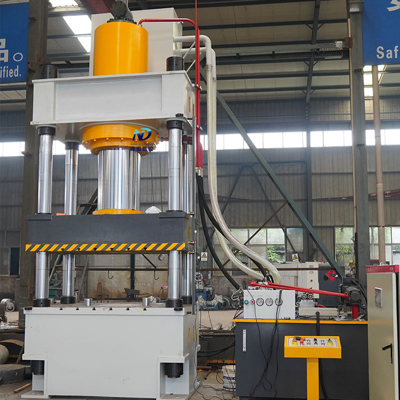 650噸四柱油壓機(jī)雙頂缸定制型壓力機(jī)滕州