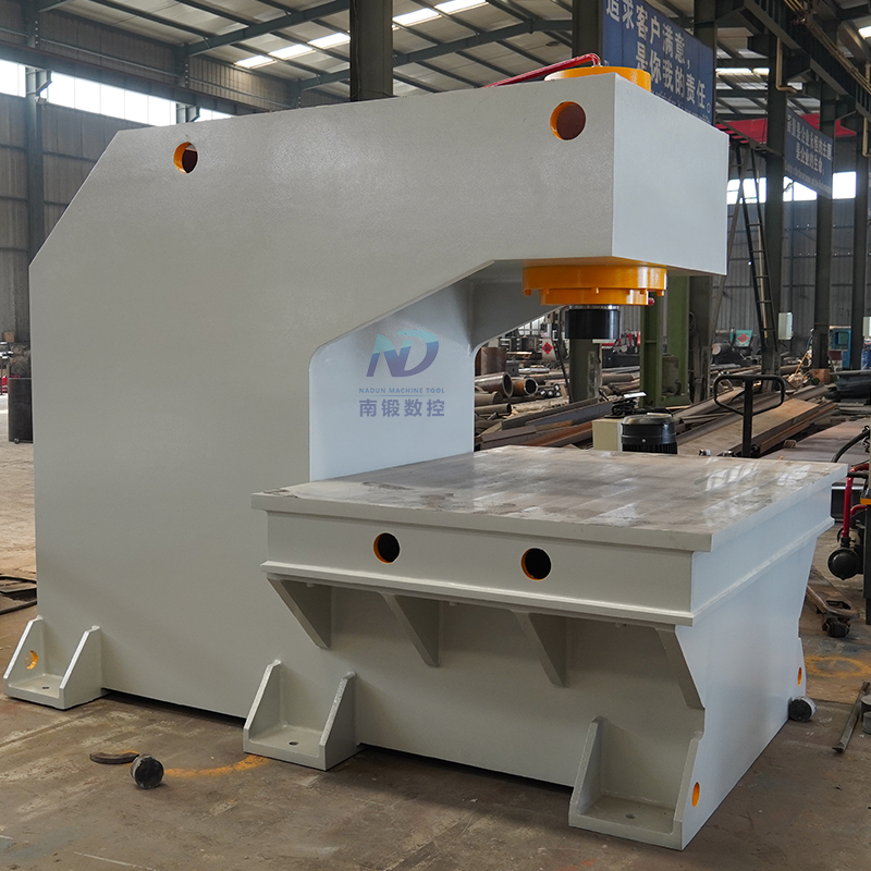 定制單柱油壓機(jī) 200噸單臂油壓機(jī)  鋼板校正壓力機(jī)