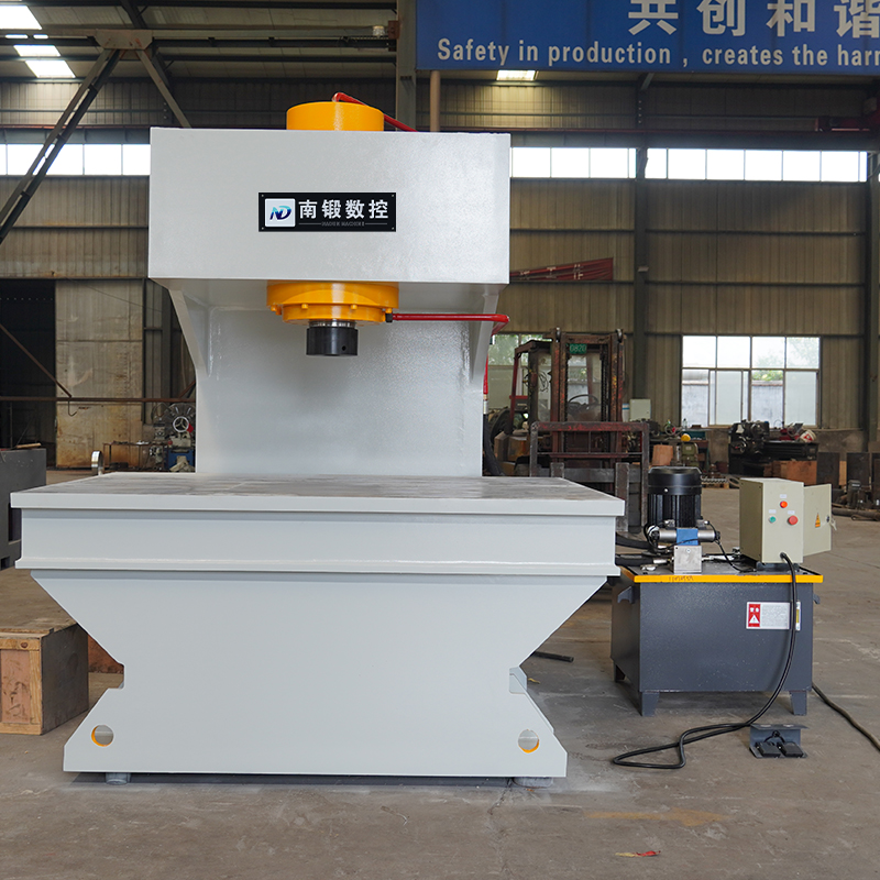 定制單柱油壓機(jī) 200噸單臂油壓機(jī)  鋼板校正壓力機(jī)