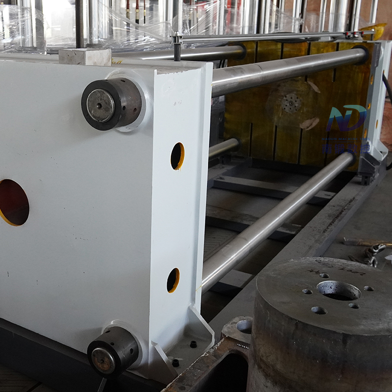 200噸臥式油壓機(jī) 三梁四柱臥式壓力機(jī) 