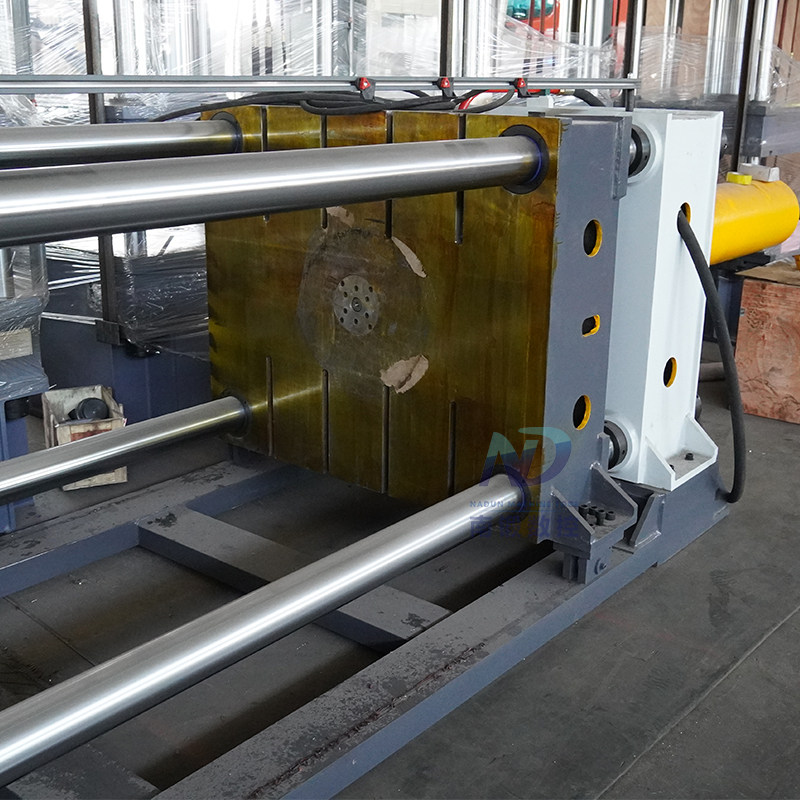 200噸臥式油壓機(jī) 三梁四柱臥式壓力機(jī) 