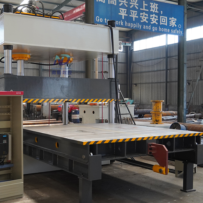 400噸雙缸四柱油壓機(jī) 移動(dòng)工作臺(tái)壓力機(jī) 