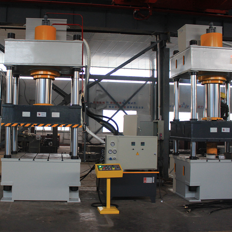 滕州315t豬用漏糞板成型液壓機(jī)315T熱壓成型壓力機(jī)四柱油壓機(jī)