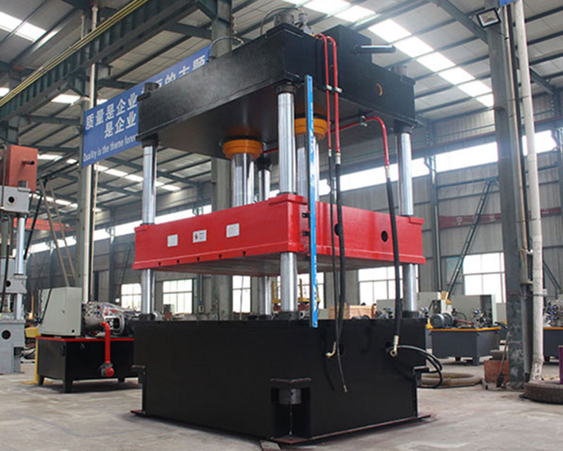 四柱油壓機(jī)出現(xiàn)故障時(shí)的處理流程