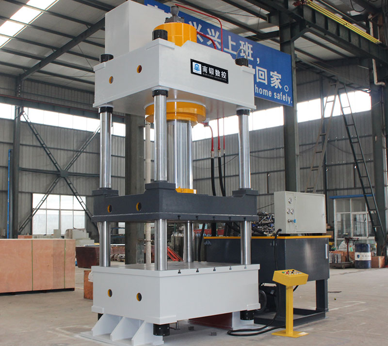 四柱油壓機(jī)馬達(dá)常見故障及排除的方法有哪些？