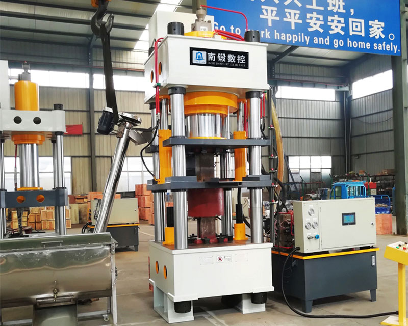 滕州油壓機廠家怎么樣呀？性價比怎么樣？