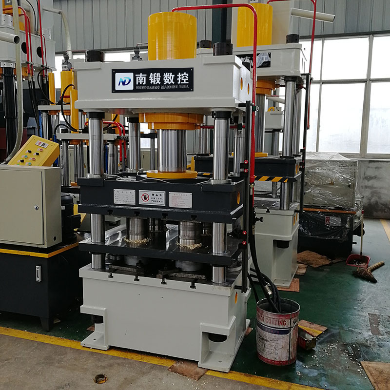 200噸一出四茶餅機圓形茶磚成型四柱液壓機茶葉餅擠壓一次成型四柱油壓機