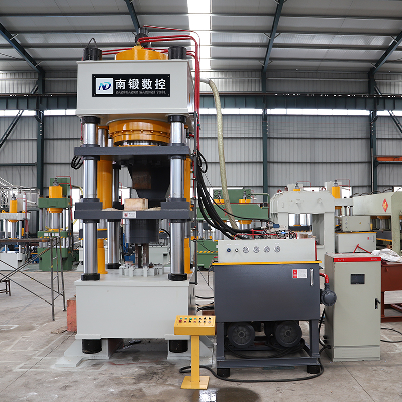 1000噸牛羊舔磚鹽磚機粉末成型油壓機1000t自動上料鹽磚機