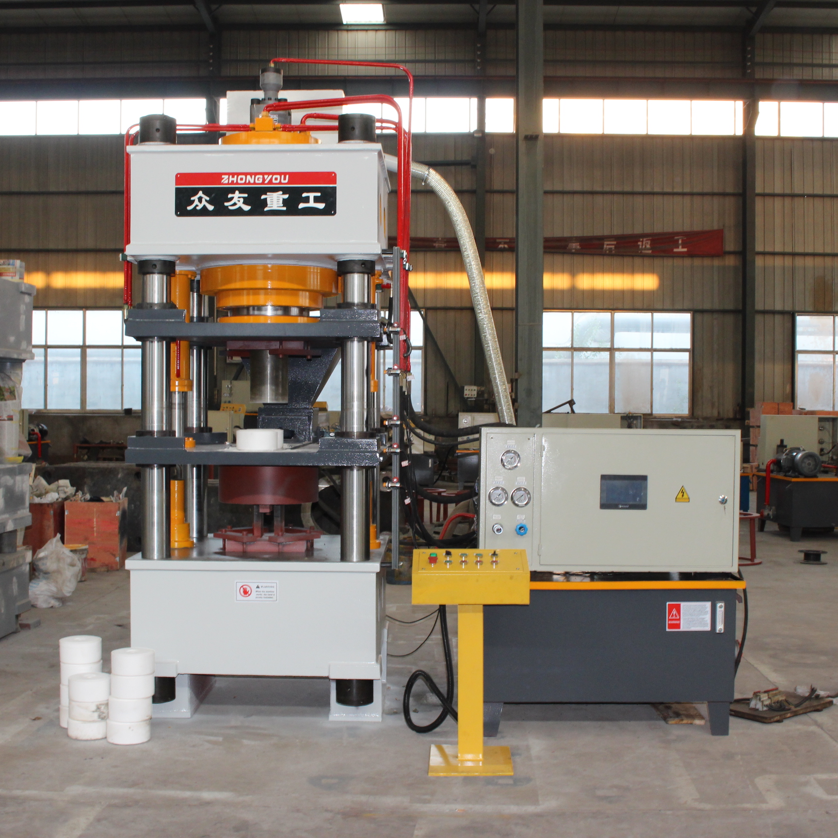 采購315噸牛羊舔磚液壓機求推薦質(zhì)量好廠家？