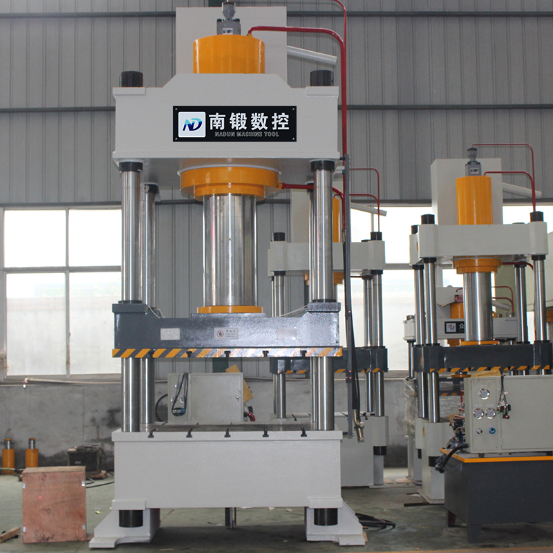 400t油壓機熱壓復合材料井蓋成型，工藝流程