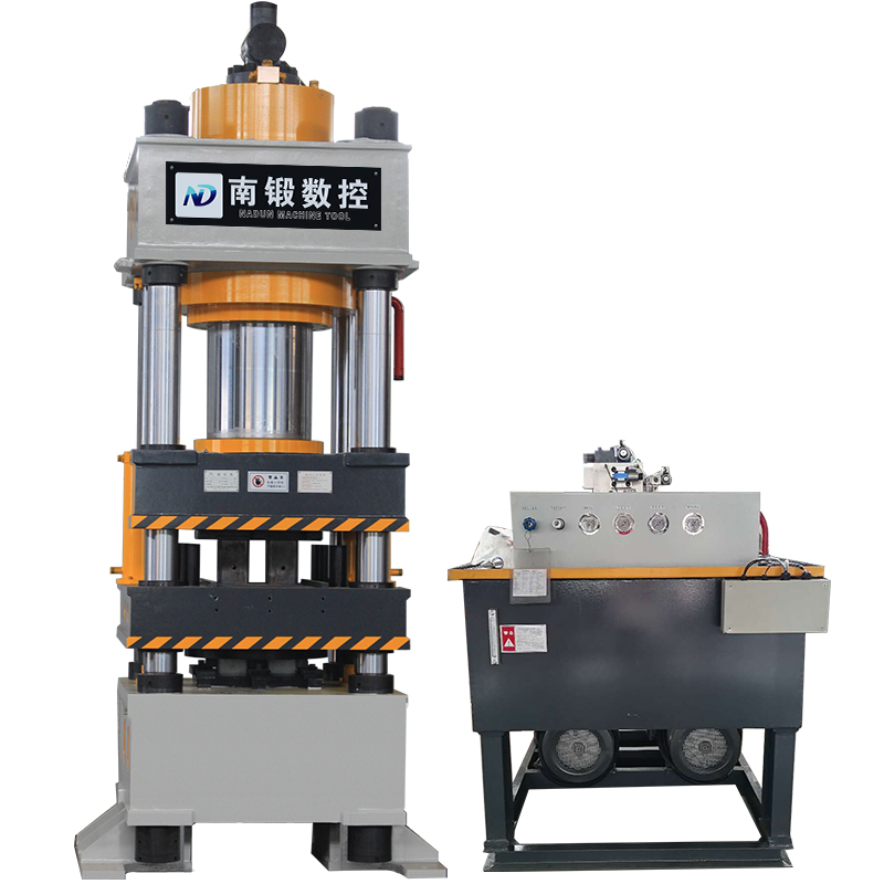 630t牛羊舔磚油壓機的性能特點