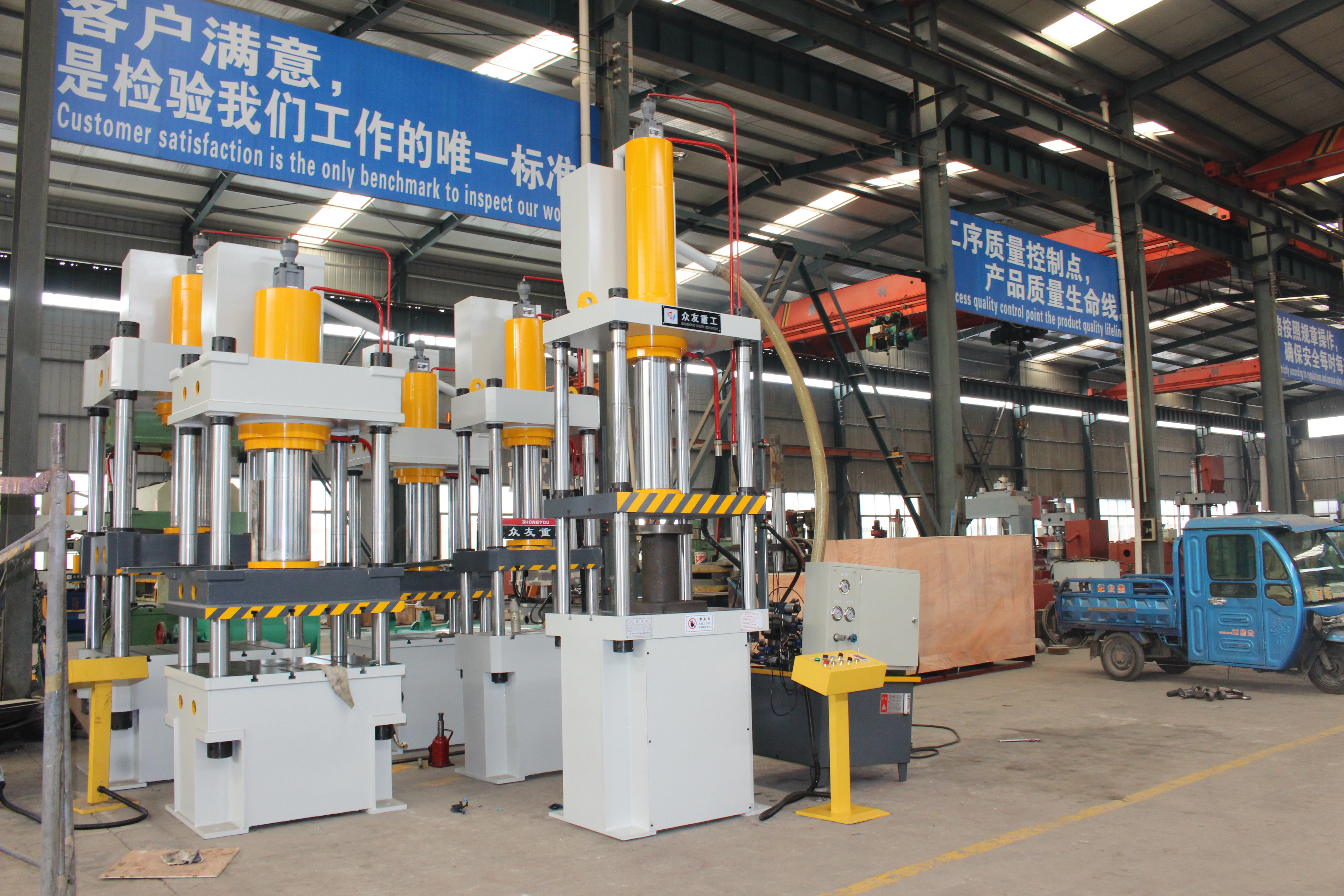 100噸液壓墊一體拉伸油壓機