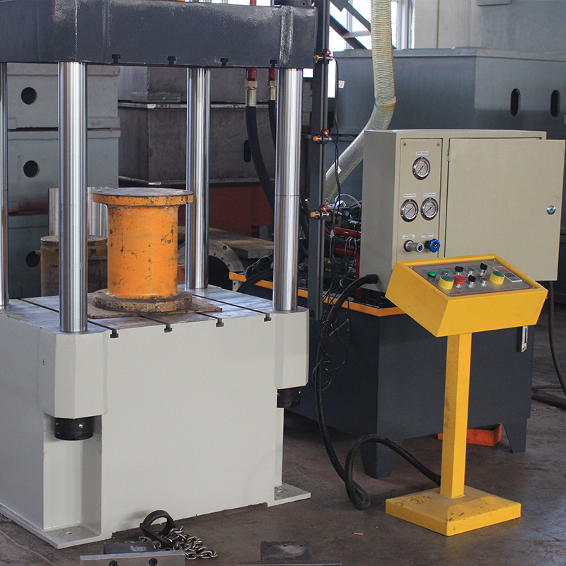 200T三梁四柱油壓機，200噸金屬拉伸成型油壓機