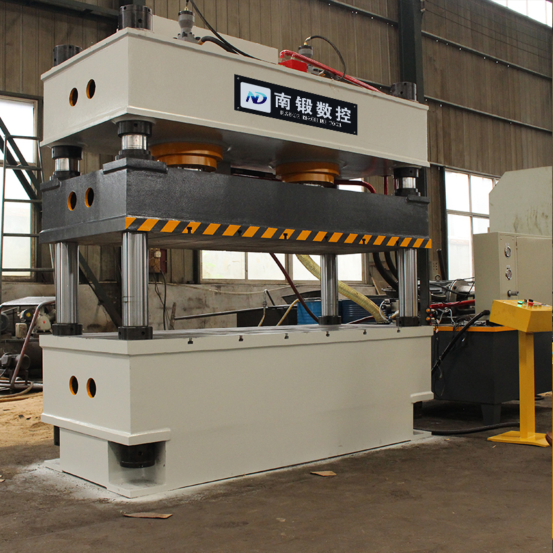 200t彩石金屬瓦成型油壓機200噸金屬成型壓力機