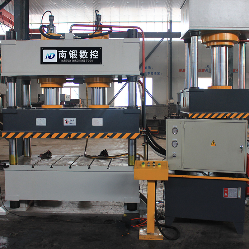 滕州南鍛315噸三梁四柱油壓機試機視頻