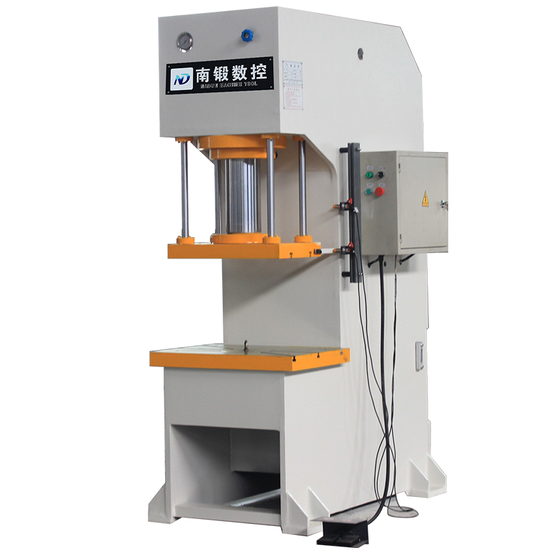 單柱油壓機的技能優點