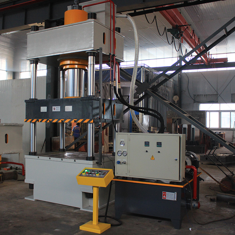 四柱油壓機(jī)3多T豬用漏糞板成型液壓機(jī)復(fù)合材料熱壓成型壓力機(jī)滕州南鍛數(shù)控