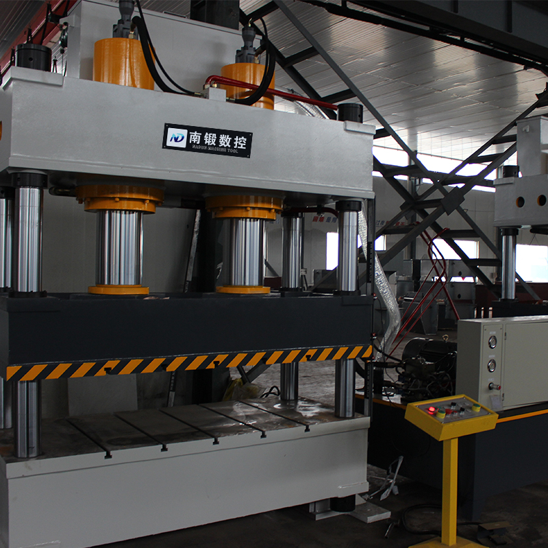 彩石金屬設備315噸四柱油壓機成型液壓機南鍛數控