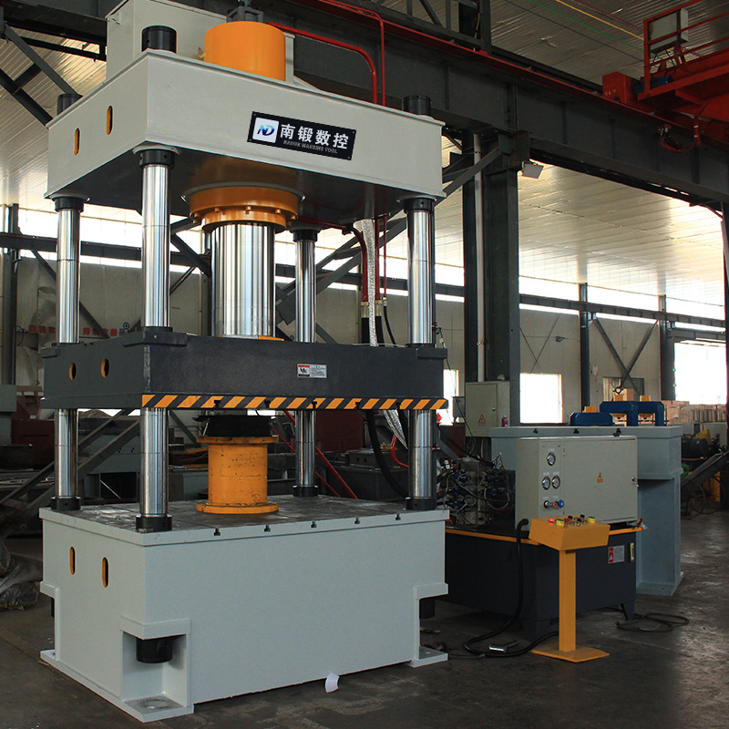 315噸油壓機三梁四柱油壓機