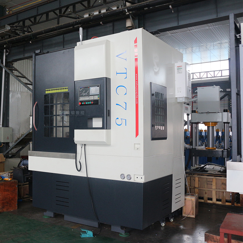 數控立式車床VTC750重切削數控立車制動鼓輪轂立車滕州