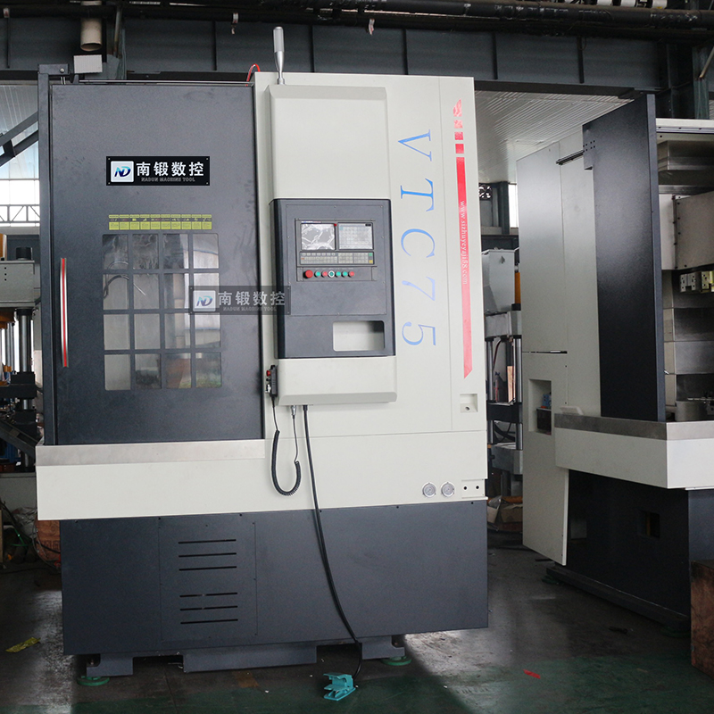 數控立式車床VTC750重切削數控立車制動鼓輪轂立車滕州