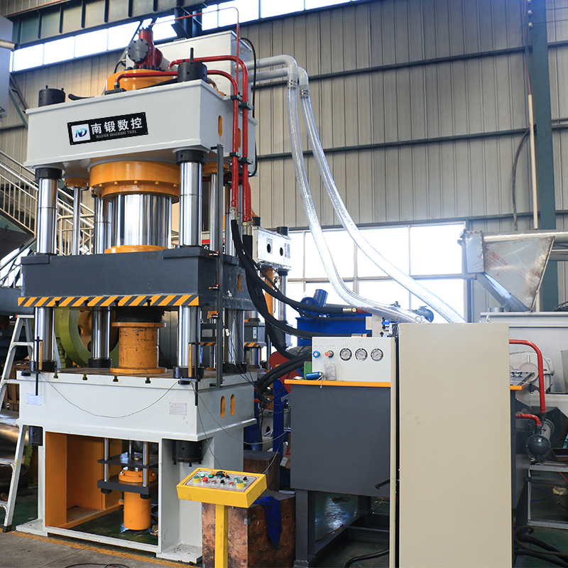 630噸拉伸機不銹鋼金屬薄板拉伸成型油壓機滕州南鍛數控